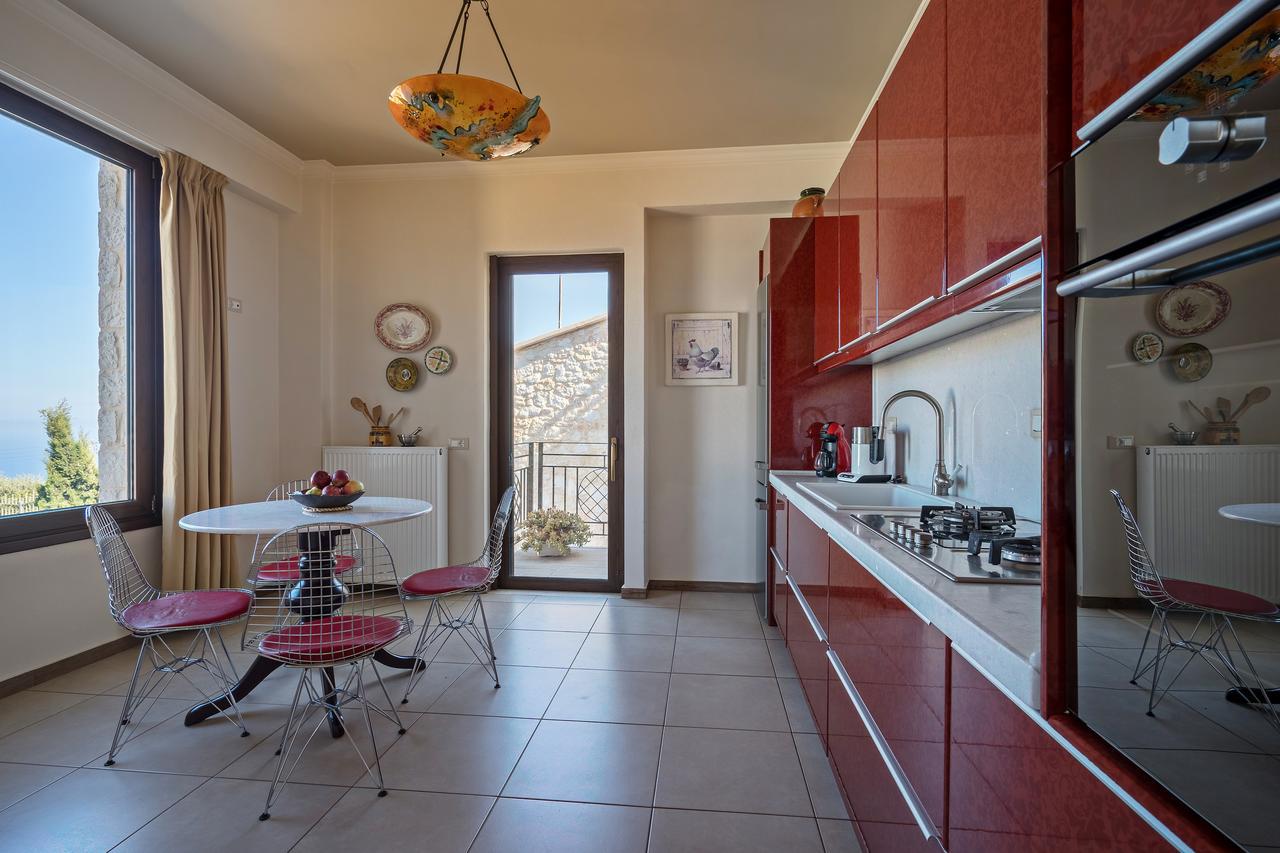 Sea Views At Villa Anemomylos With Heated Pool, Ping Pong And Tennis Agia Pelagia Екстериор снимка